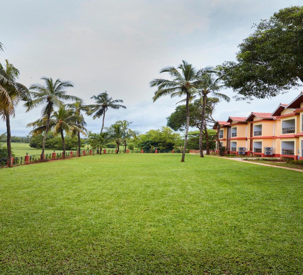 Sea Queen Beach Resort & Spa Colva Exteriör bild