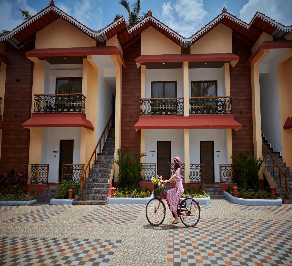 Sea Queen Beach Resort & Spa Colva Exteriör bild