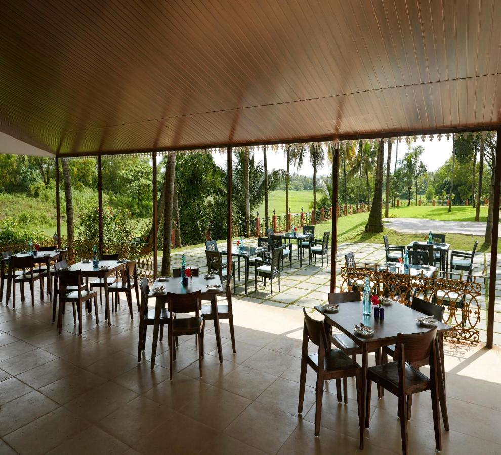 Sea Queen Beach Resort & Spa Colva Exteriör bild