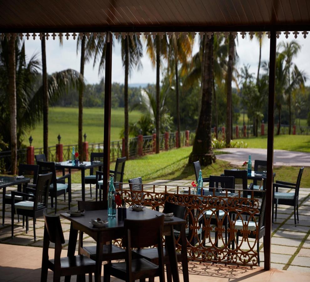 Sea Queen Beach Resort & Spa Colva Exteriör bild